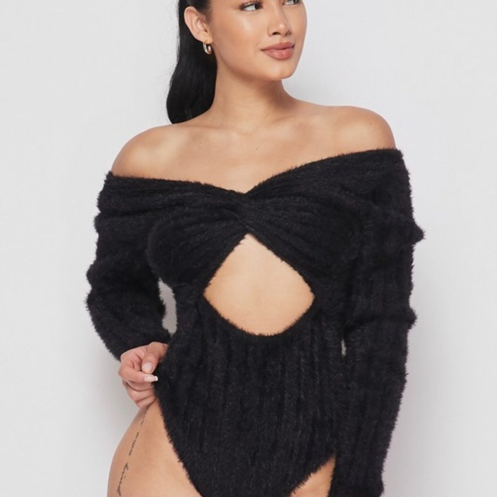 🔥Fuzzy Knit body suit🔥 Clearance